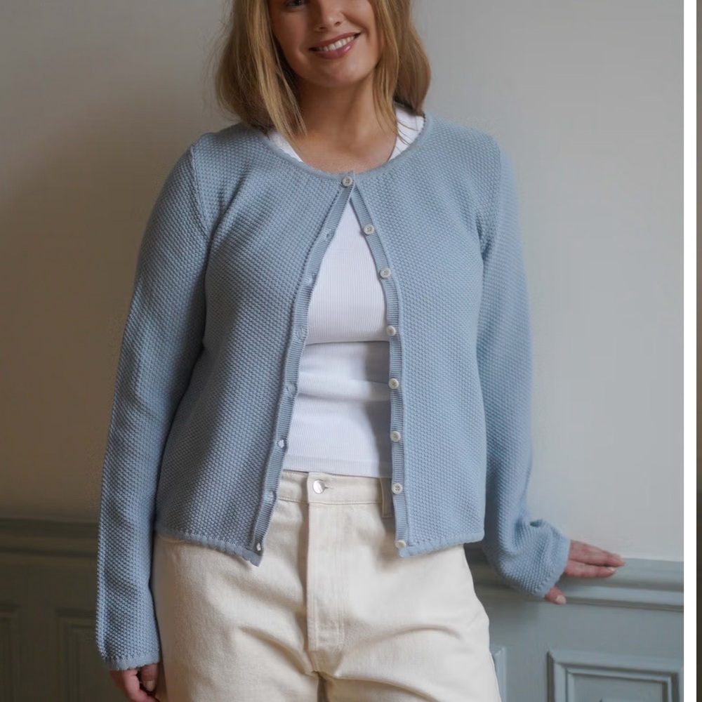 Djerf Avenue Amorini Cardigan Blue! Size M. Worn twice!